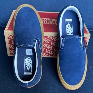DONATING TOMORROW Vans Slip-On Pro Navy/Gum